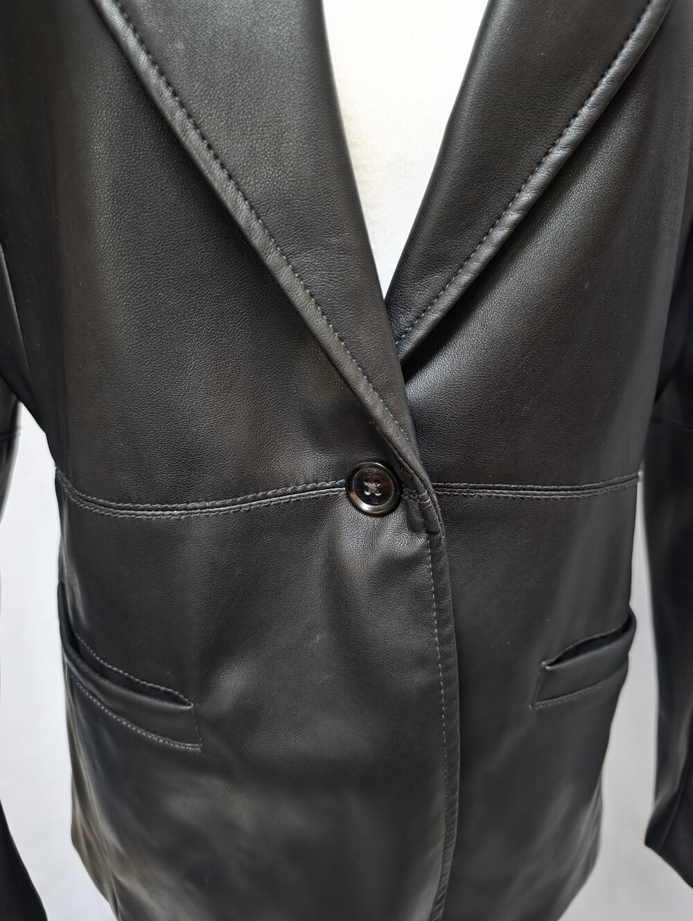 Banana Republic Faux Leather Blazer Jacket Black Women's 8 Petite Classic - Picture 2 of 11
